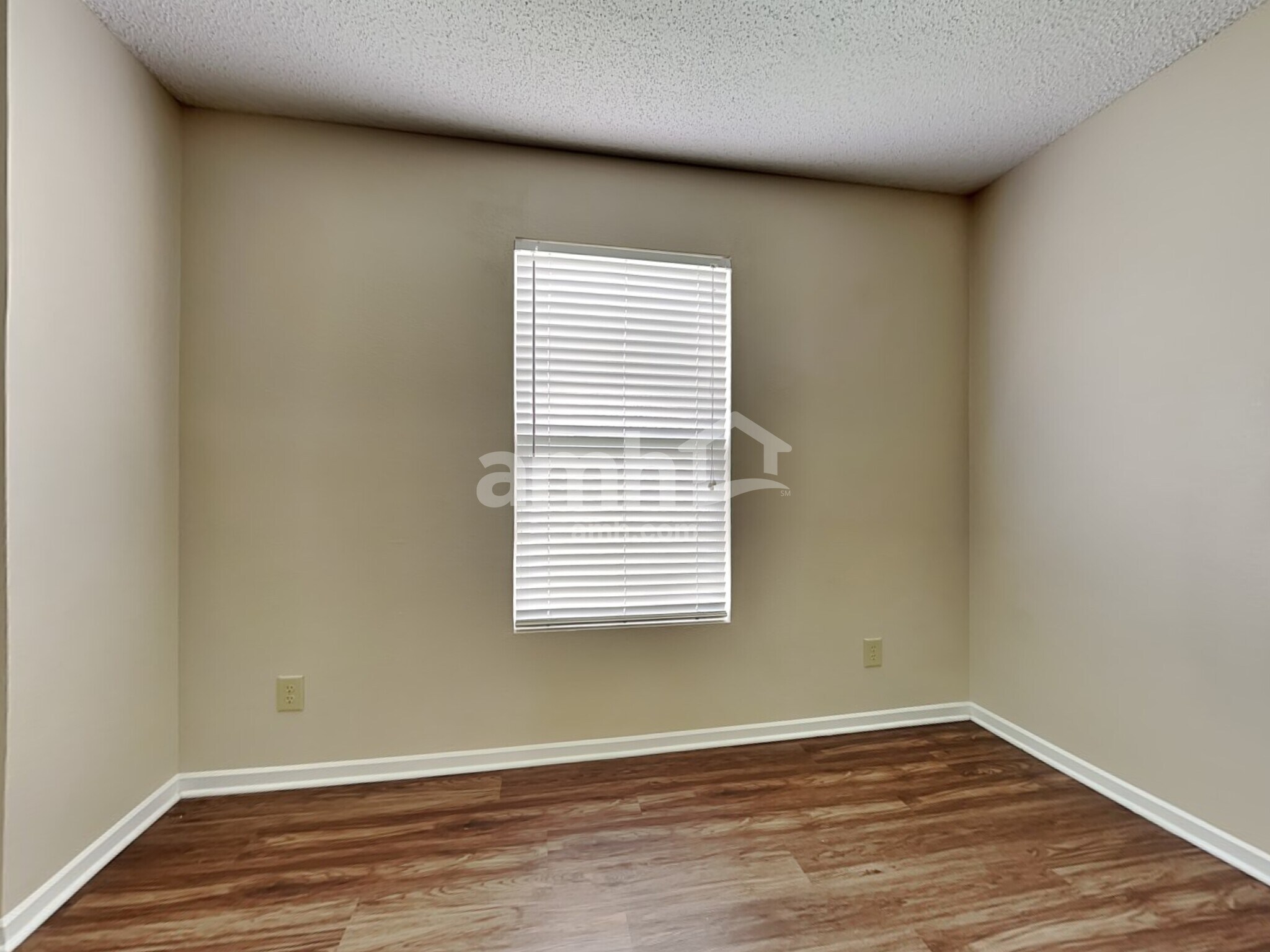 Building Photo - 12338 Teacup Way