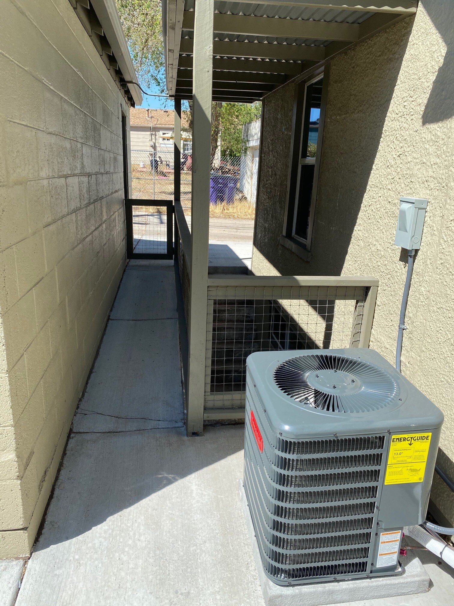 Walkway to alley way and garage - 915 Irving St