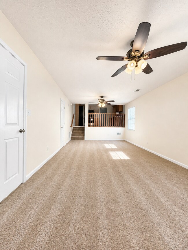 Building Photo - 228 Solomon Dr