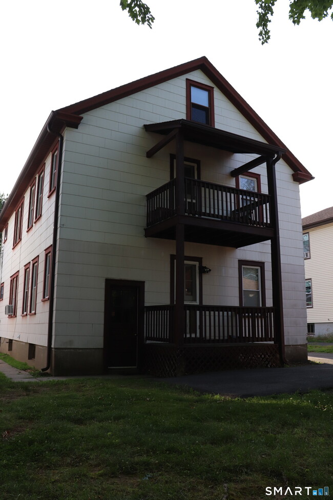 Building Photo - 60 Nesbit Ave