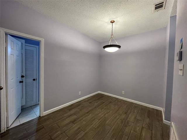 Building Photo - 2105 Count Fleet Dr