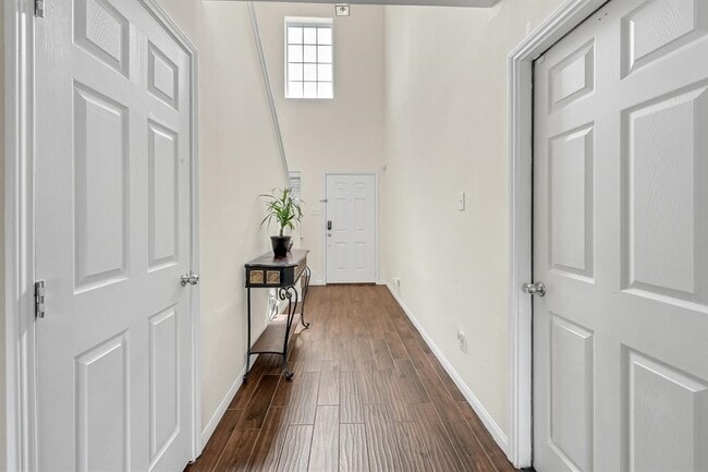 Building Photo - 11210 Hall Meadows Ct