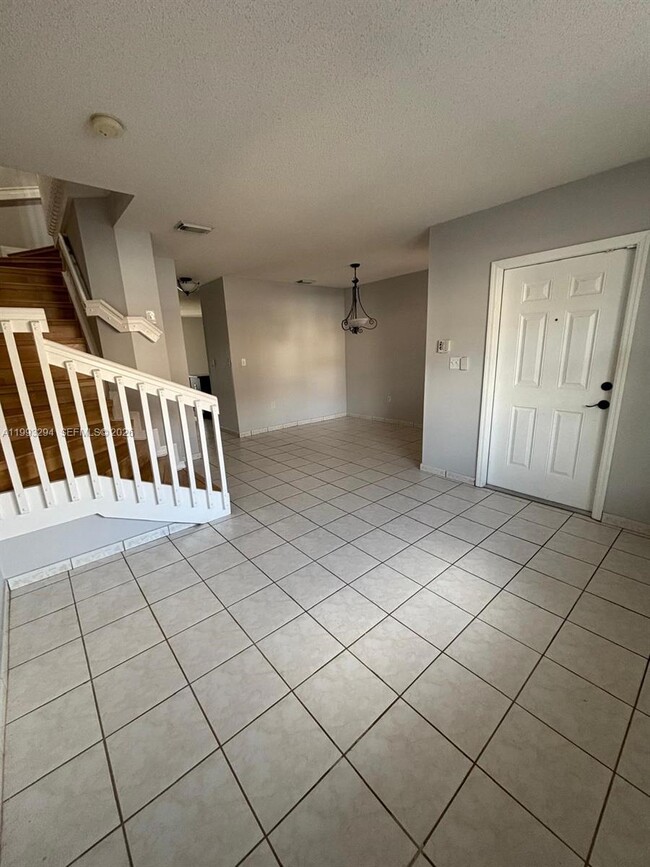 Building Photo - 6272 SW 139th Ave