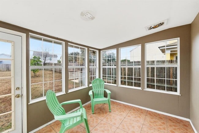 Building Photo - 1905 Espino Cove