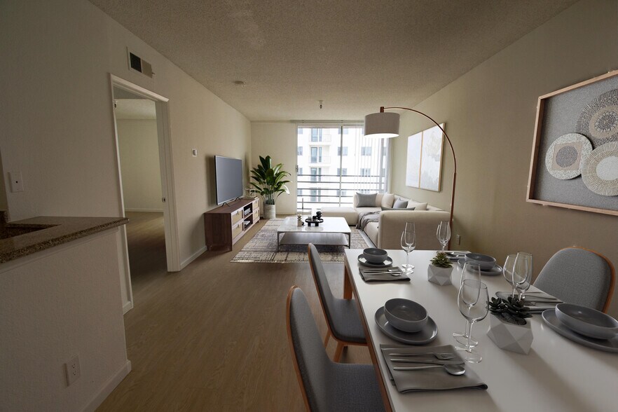 Building Photo - 6633 Yucca