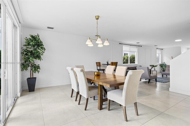 Building Photo - 10330 NW 68th St