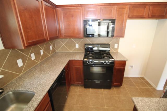 Building Photo - 2412 Eppright Dr