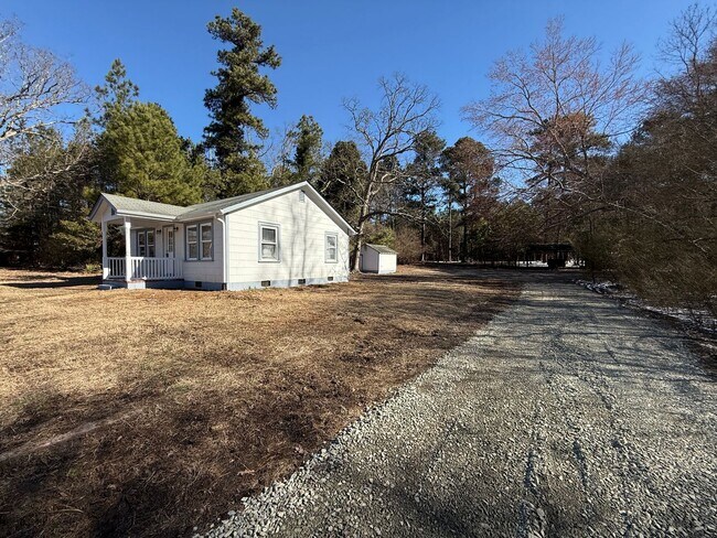 Building Photo - Two bedroom, 1 bath house in Graham-Coming Soon