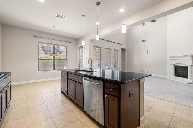 Building Photo - 3008 Paseo de Charros