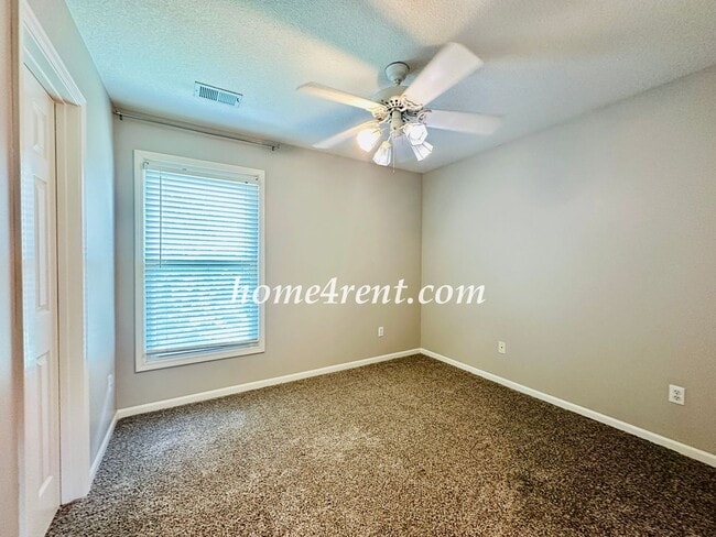 Building Photo - Blue Valley Schools, Walking Distance to Elementary School and Neighborhood Pool!