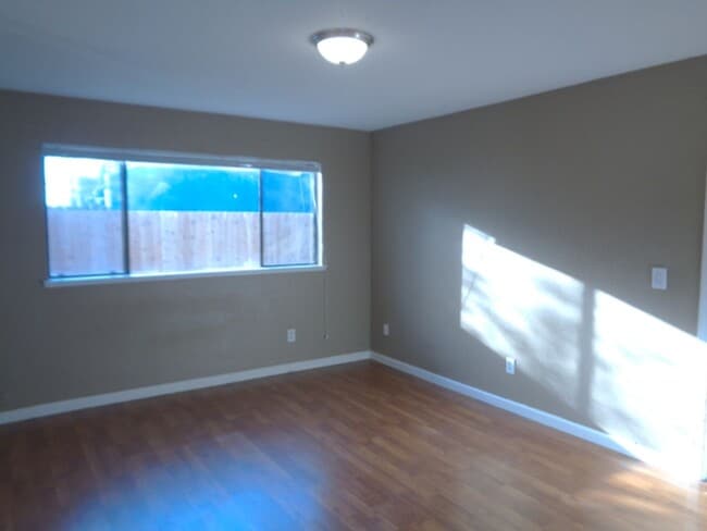 Building Photo - COMING SOON!!! Spacious 3 Bedroom Duplex