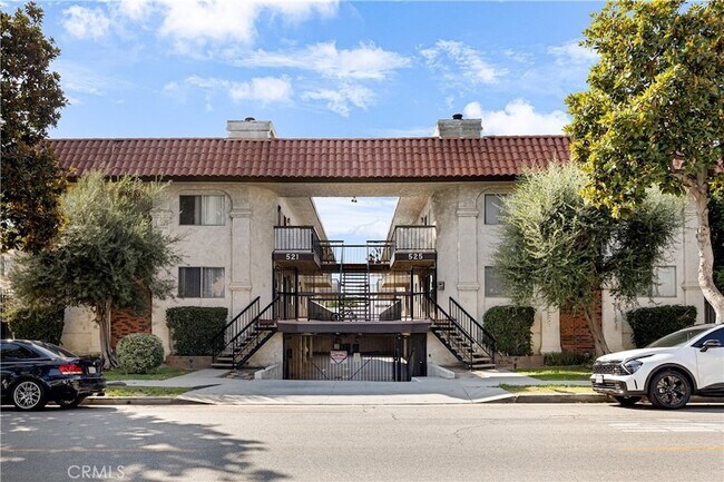 Building Photo - 525 Concord St