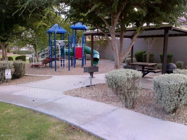 Building Photo - 18611 North 22nd St