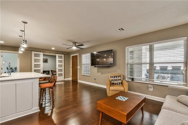 Building Photo - Urban Living in Downtown OKC - 2 Bedrooms/...