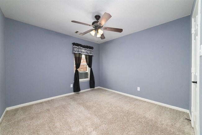 Building Photo - 14011 Pawnee Trails Dr