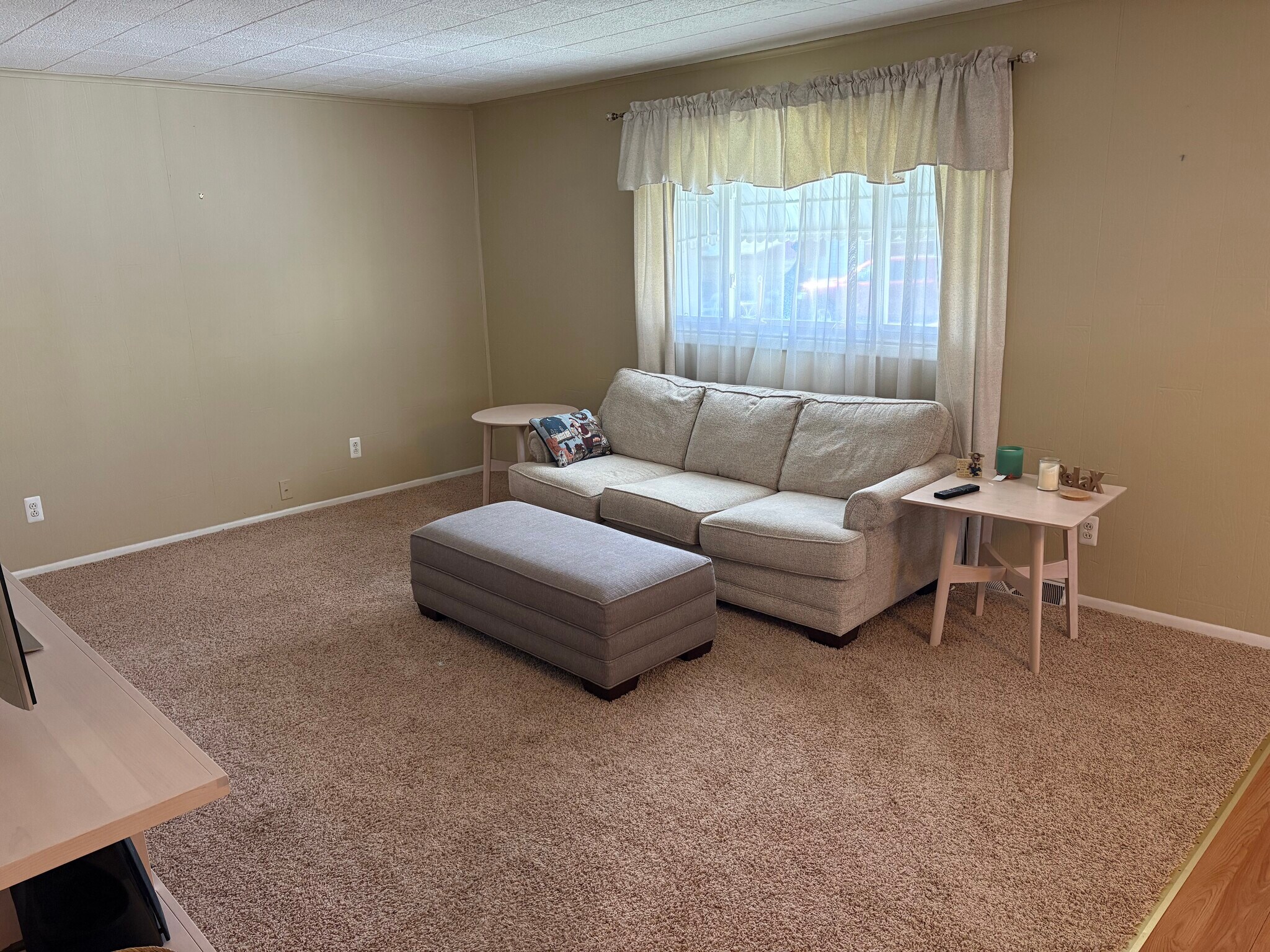 Building Photo - 211 27th St SE