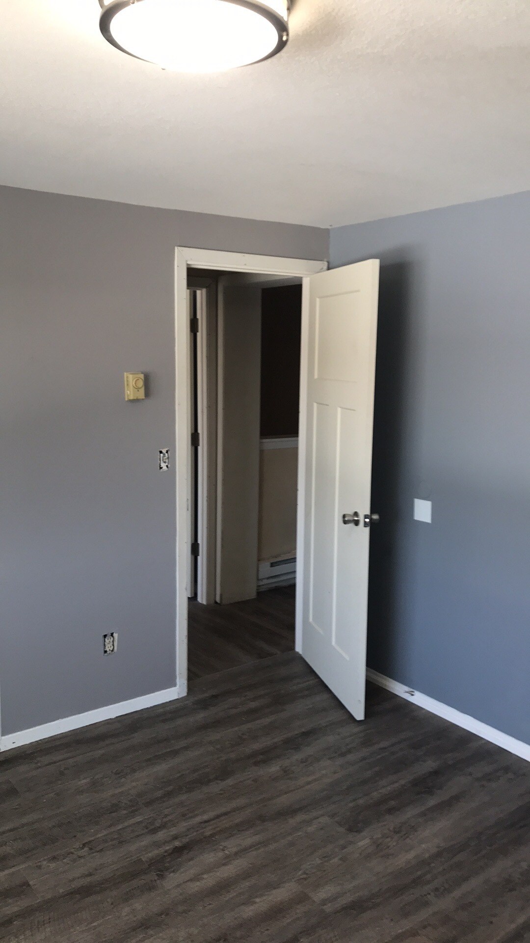Building Photo - 844 Moccasin Ln