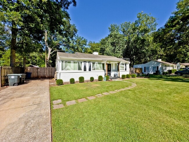 Building Photo - 3 Bedroom Home in Crestline