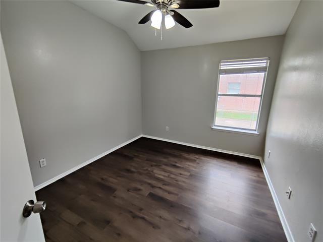 Building Photo - 1213 Urban Dr