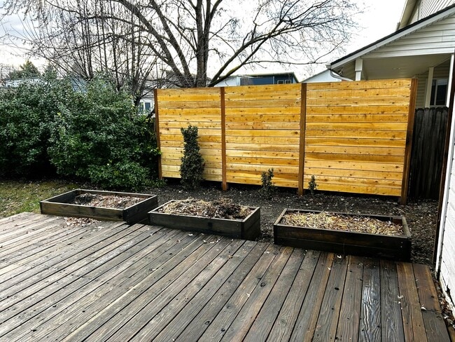 Building Photo - 4764 N Eugene St