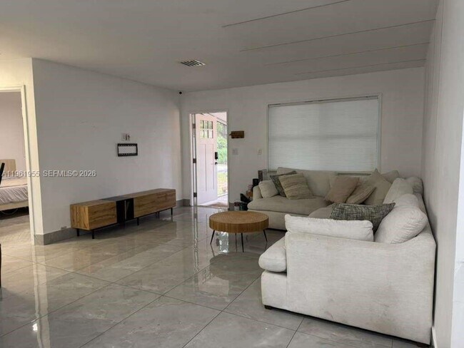 Building Photo - 2121 N 57th Terrace