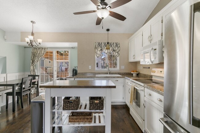 Building Photo - 7535 Churchwood Cir