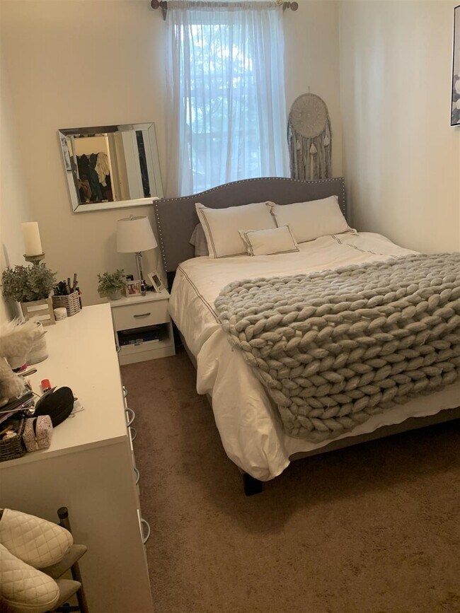 Building Photo - 1216 Washington St