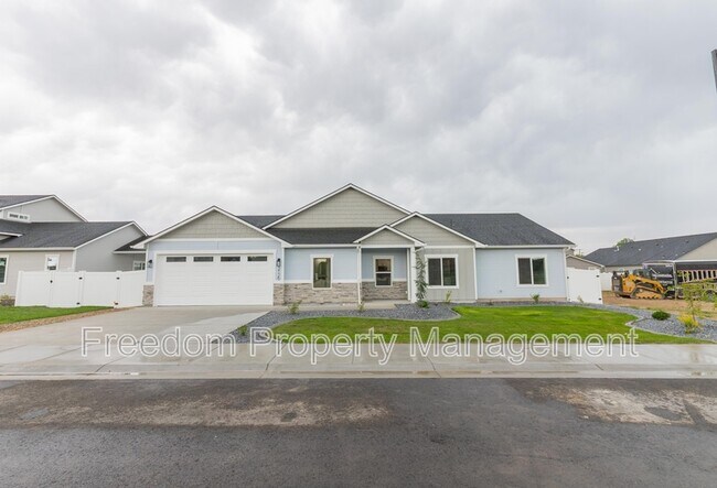 Building Photo - 2125 Oxon St