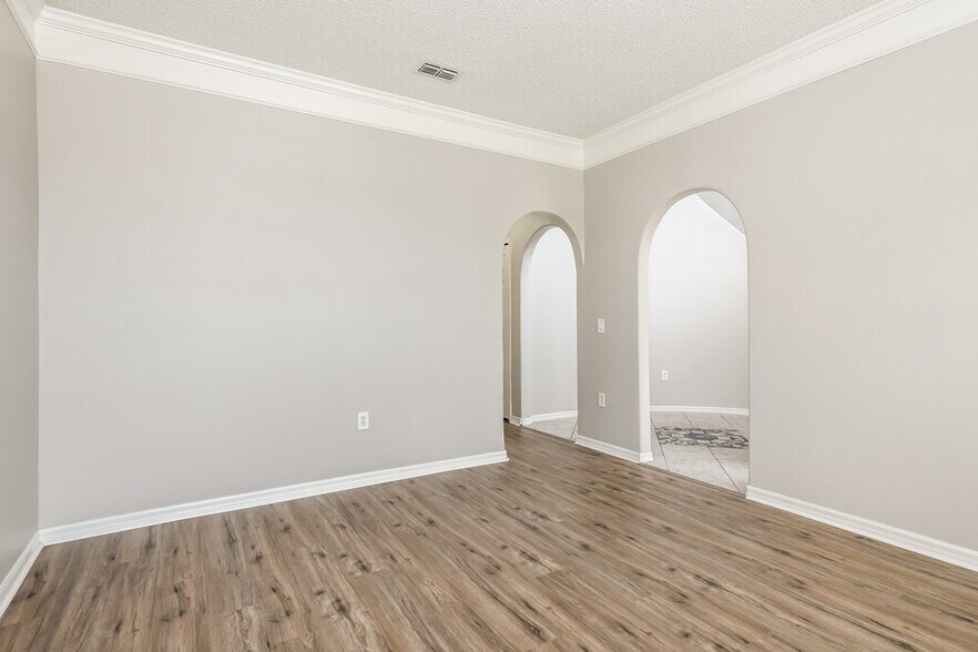 Building Photo - 6514 Pomeroy Cir