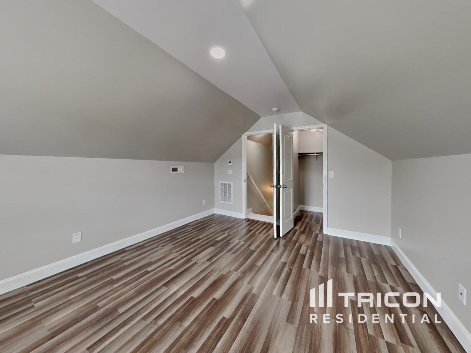 Building Photo - 19 Summerwood Ln