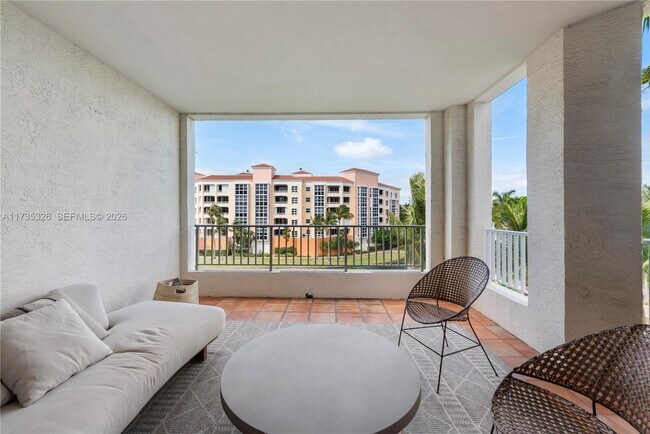 Building Photo - 705 Crandon Blvd