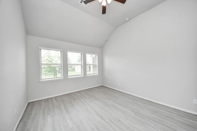Building Photo - 3102 Trishelle Ct