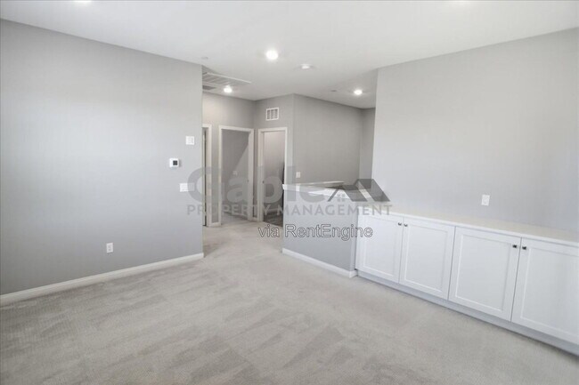 Building Photo - 26425 Choral Ln