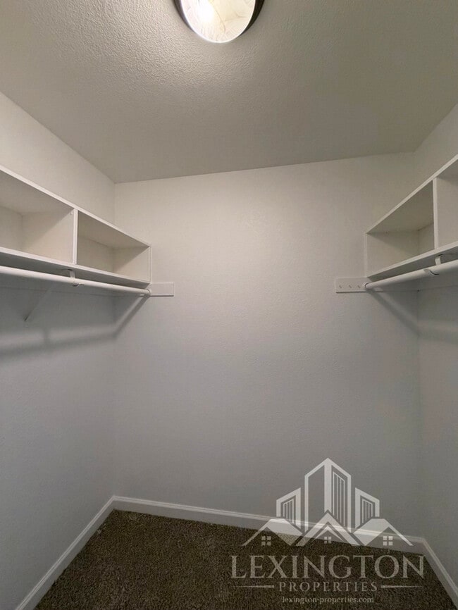 Building Photo - Lovely updated, 3BD/2BA, Home in Rocklin – off Pacific St. near Hwy 80 Access!