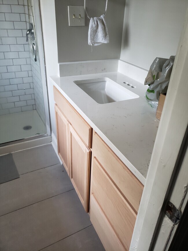 Building Photo - 2994 Baker Ridge Dr NW