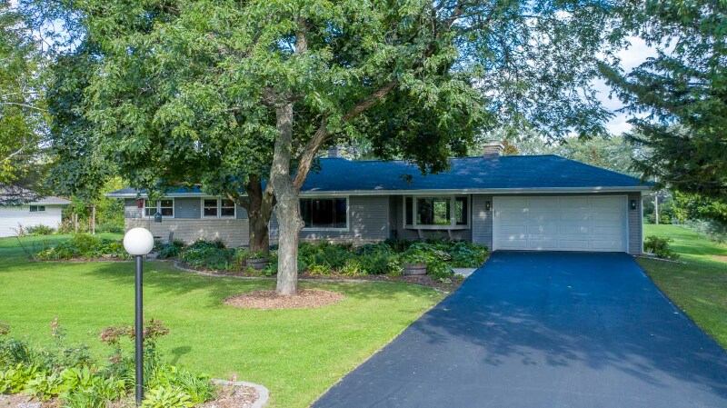 Primary Photo - 10254 N Sunnycrest Dr