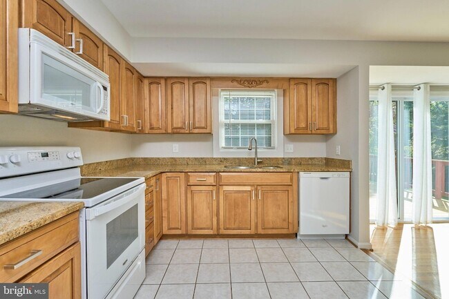 Building Photo - 2807 Schafflind Ct