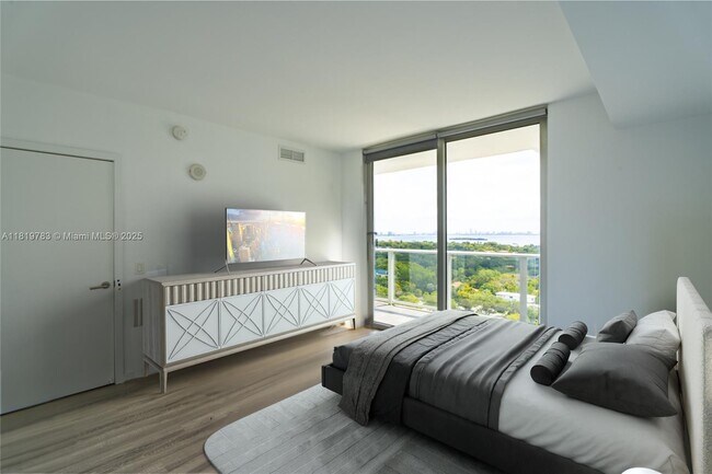 Building Photo - 4250 Biscayne Blvd
