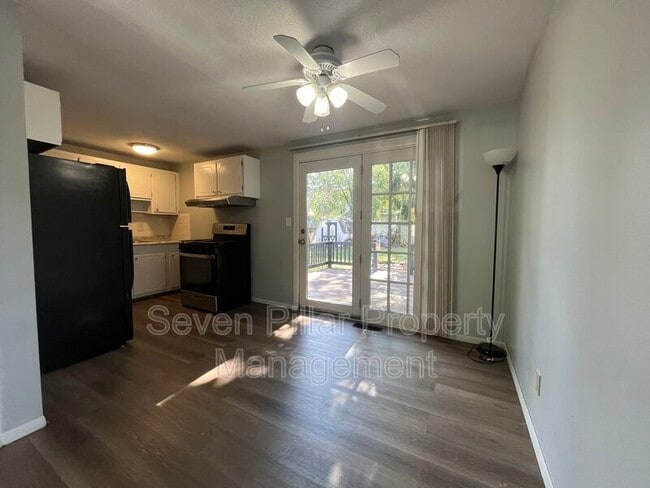 Building Photo - 1413 Caldwell Pl