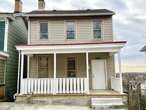 Building Photo - 714 Eureka St