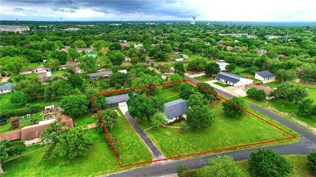 Building Photo - 1524 Sheridan Trail