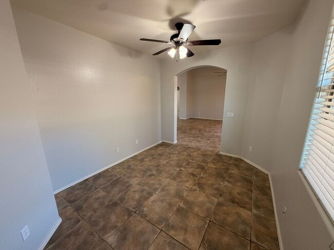 Building Photo - *NEW* Custom Paint/*NO* Carpet 3 BD/2 Bath Spacious Surprise Home!