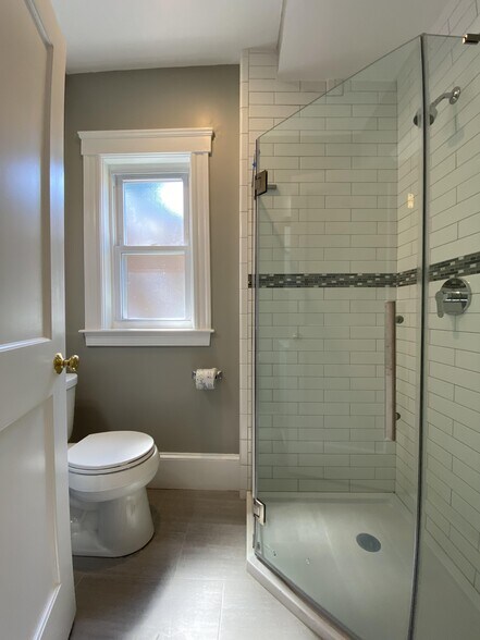 Building Photo - 303 Tappan St