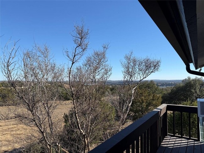 Building Photo - 3205 MacArthur Ave