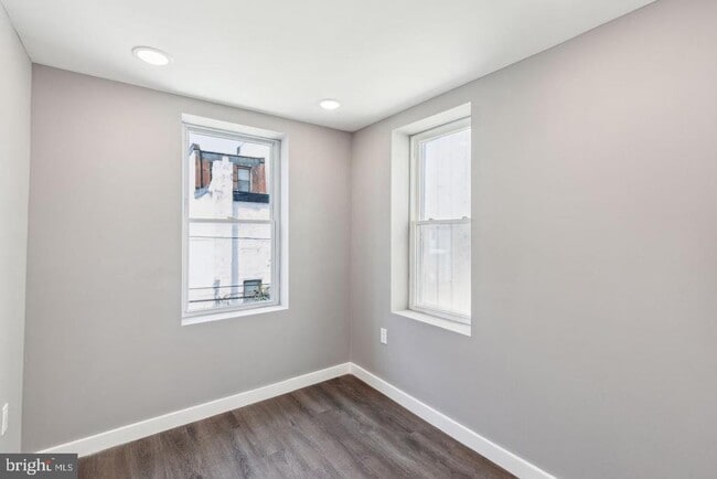 Building Photo - 2536 N Lee St