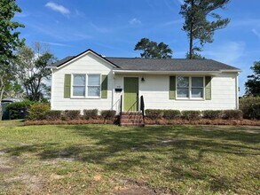 Building Photo - Elegant Downtown Augusta Cottage – ALL UTILITIES INCLUDED