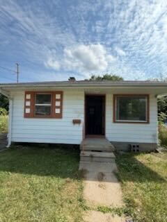 Building Photo - 742 E Bundy Ave