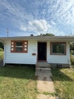 Building Photo - Fresh on the Market – 3 Bedroom, 1 Bath Ho...