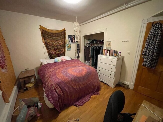 Building Photo - 26 Greylock Rd