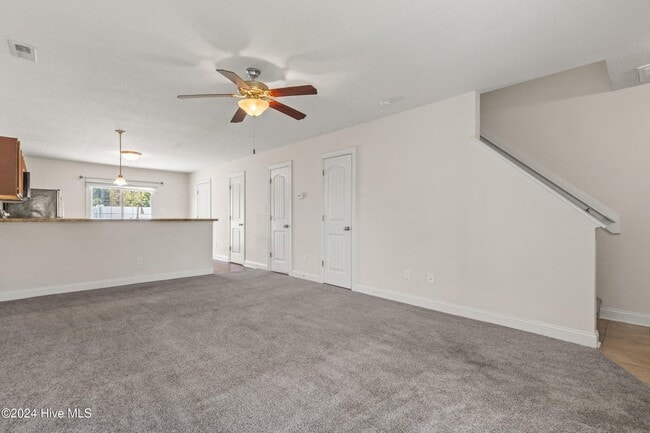 Building Photo - 125 W Murrow Ln